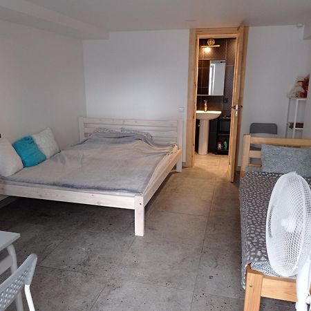 Apartment Hotels Parking Akaciju1 Вилнюс Екстериор снимка